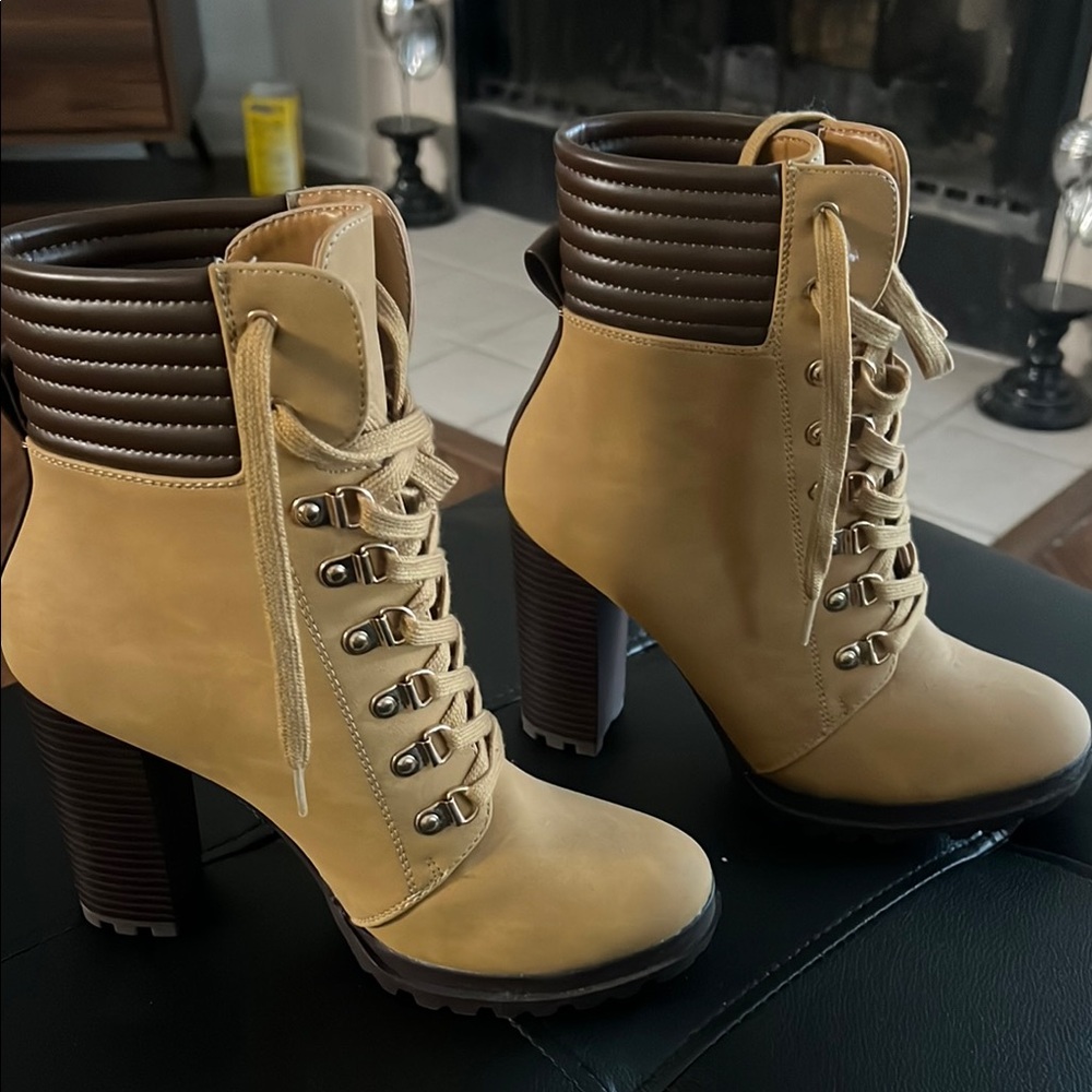 Stylish Tan Lace-Up Ankle Boots